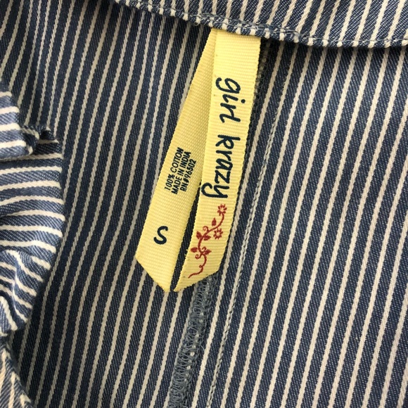 Girl Krazy Striped Button Tie Front Crop Tank Top - Picture 5 of 8